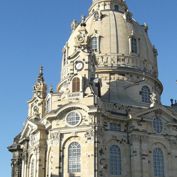 Dresden nun in der Welcome-App Germany